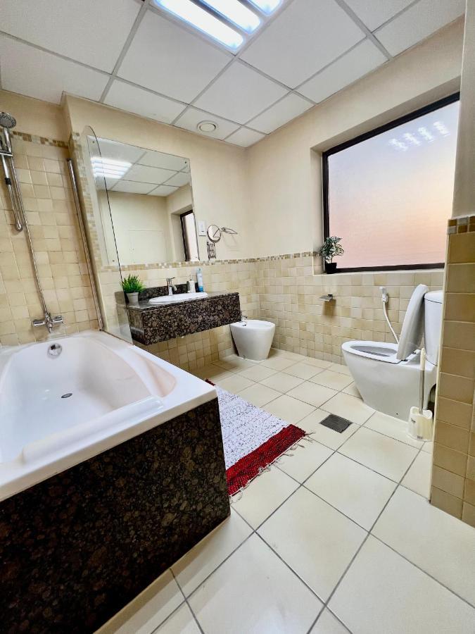 York Backpackers - Jumeirah Beach Hostel Dubai Buitenkant foto
