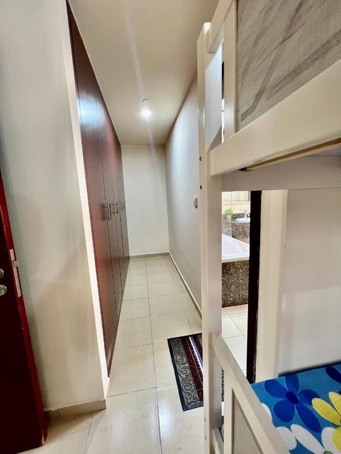 York Backpackers - Jumeirah Beach Hostel Dubai Buitenkant foto